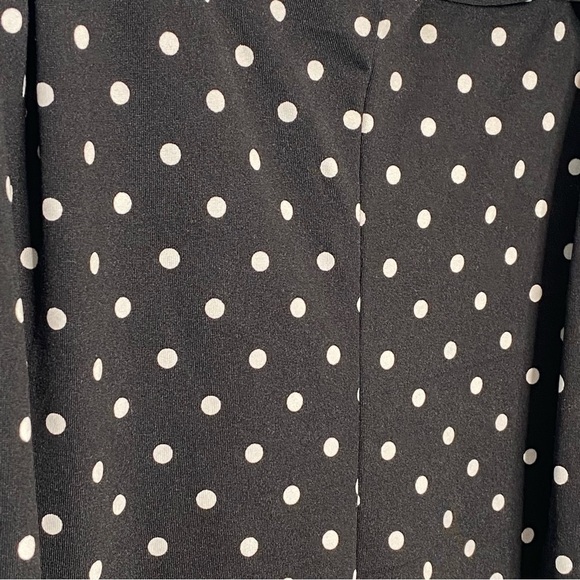 Robert Louis Black and White Polka Dot Petite Shorts - Picture 7 of 10